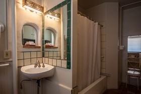 Pueblo Bonito B&B Inn