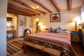 Pueblo Bonito B&B Inn