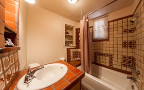 Pueblo Bonito B&B Inn
