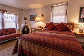 Pueblo Bonito B&B Inn