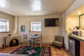Pueblo Bonito B&B Inn