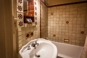 Pueblo Bonito B&B Inn