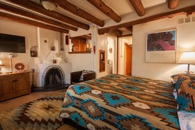 Pueblo Bonito B&B Inn