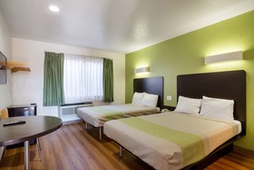 Motel 6 Santa Fe Plaza - Downtown #4573