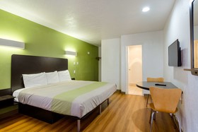 Motel 6 Santa Fe Plaza - Downtown #4573