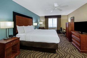 La Quinta Inn & Suites by Wyndham Santa Rosa