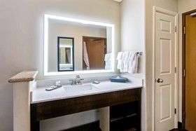 La Quinta Inn & Suites by Wyndham Santa Rosa