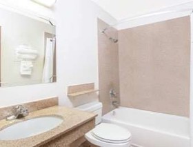 Super 8 by Wyndham Santa Rosa