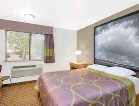 Super 8 by Wyndham Santa Rosa