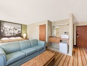 Super 8 by Wyndham Socorro