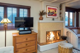 Inn on La Loma Plaza