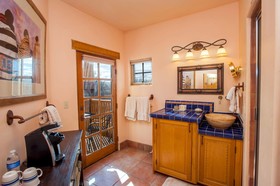 Inn on La Loma Plaza