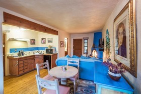 Inn on La Loma Plaza