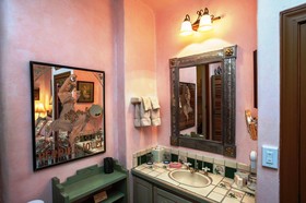 Inn on La Loma Plaza