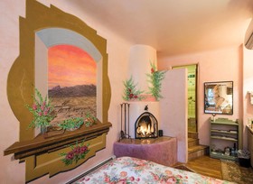 Inn on La Loma Plaza