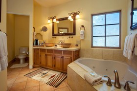 Inn on La Loma Plaza