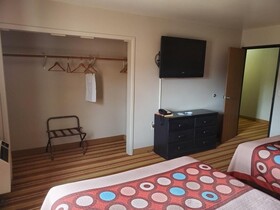 Super 8 by Wyndham Taos