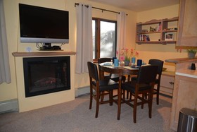 Powderhorn Suites & Condominiums