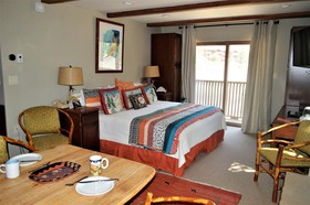 Powderhorn Suites & Condominiums