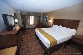 Holiday Inn Express Hotel & Suites Truth