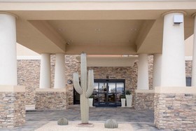 Holiday Inn Express Hotel & Suites Truth