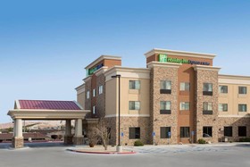 Holiday Inn Express Hotel & Suites Truth