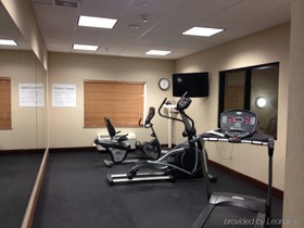 Holiday Inn Express Hotel & Suites Truth