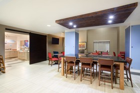 Holiday Inn Express & Suites Tucumcari