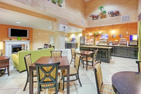 Holiday Inn Express & Suites Tucumcari