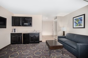 Holiday Inn Express & Suites Tucumcari