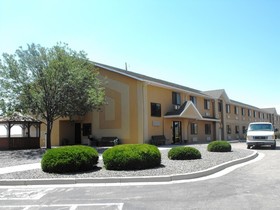 Travelodge by Wyndham Vaughn