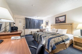 Red Carpet Inn & Suites Albany Airport