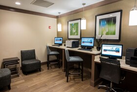 Staybridge Suites Wolf Rd-Colonie Center