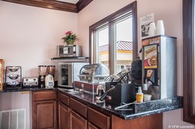Amherst Inn & Suites