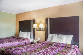 Amherst Inn & Suites