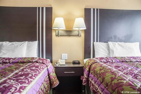 Amherst Inn & Suites