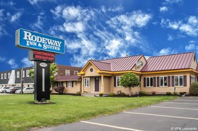 Amherst Inn & Suites