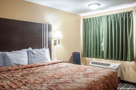 Amherst Inn & Suites