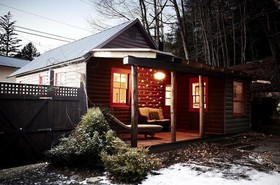 Stickett Inn