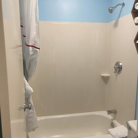 HomeTowne Studios by Red Roof Buffalo - Niagara Airport