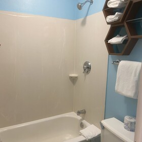 HomeTowne Studios by Red Roof Buffalo - Niagara Airport