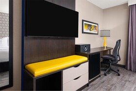 Glo Best Western Bronx NYC