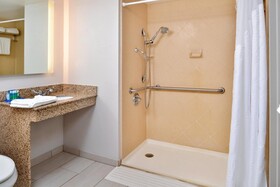 Holiday Inn Express & Suites Buffalo Downtown