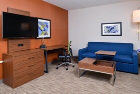 Holiday Inn Express & Suites Buffalo Downtown
