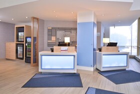 Holiday Inn Express & Suites Buffalo Downtown
