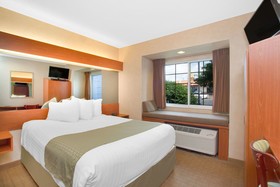 Microtel Inn & Suites by Wyndham Springville