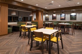 Fairfield Inn & Suites Canton