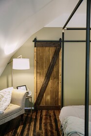 The Long Neck Inn