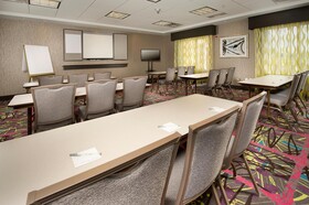 Hampton Inn & Suites Buffalo Airport