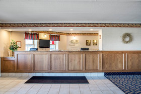 Econo Lodge Darien Lakes